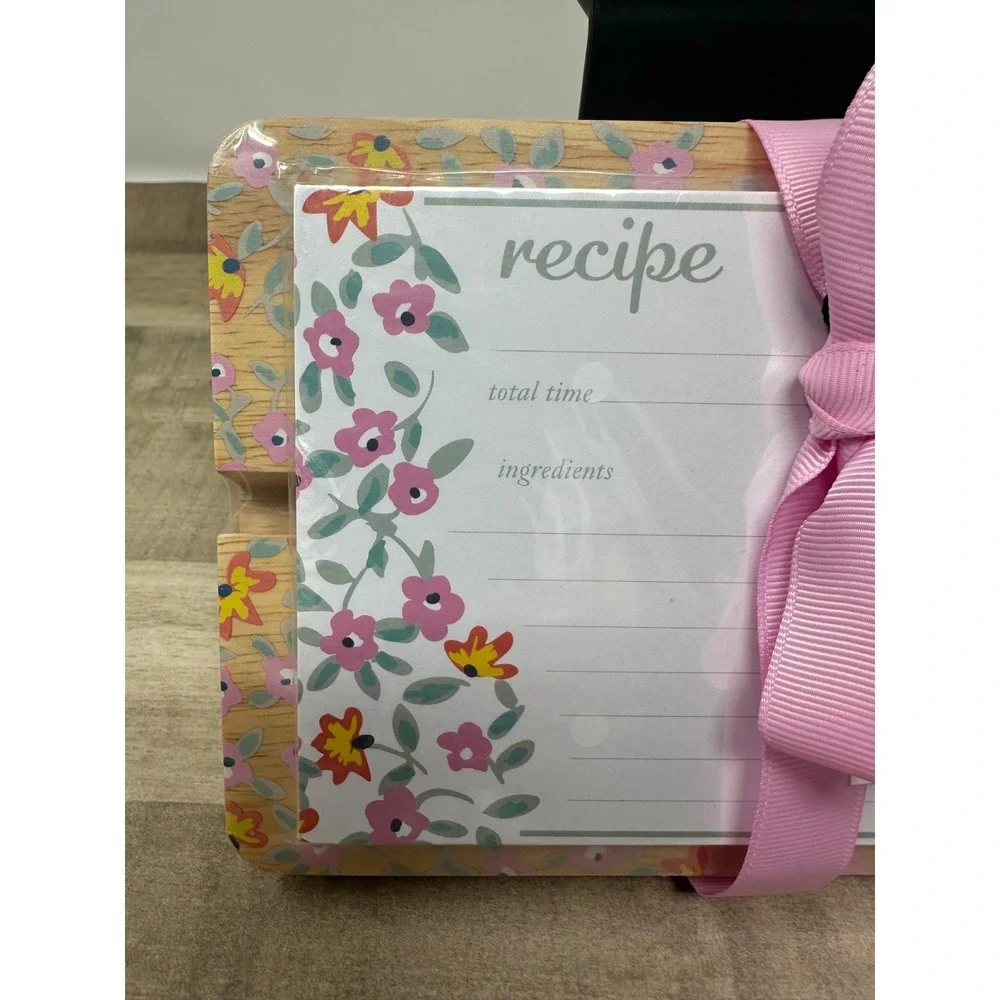 Vera Bradley Sweet Garden Ditsy‎ Recipe Cards & Wooden Block Holder -Gift -NEW